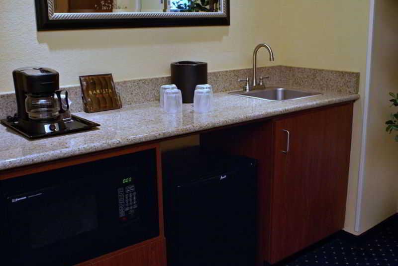 Courtyard By Marriott Miami At Dolphin Mall Sweetwater Extérieur photo