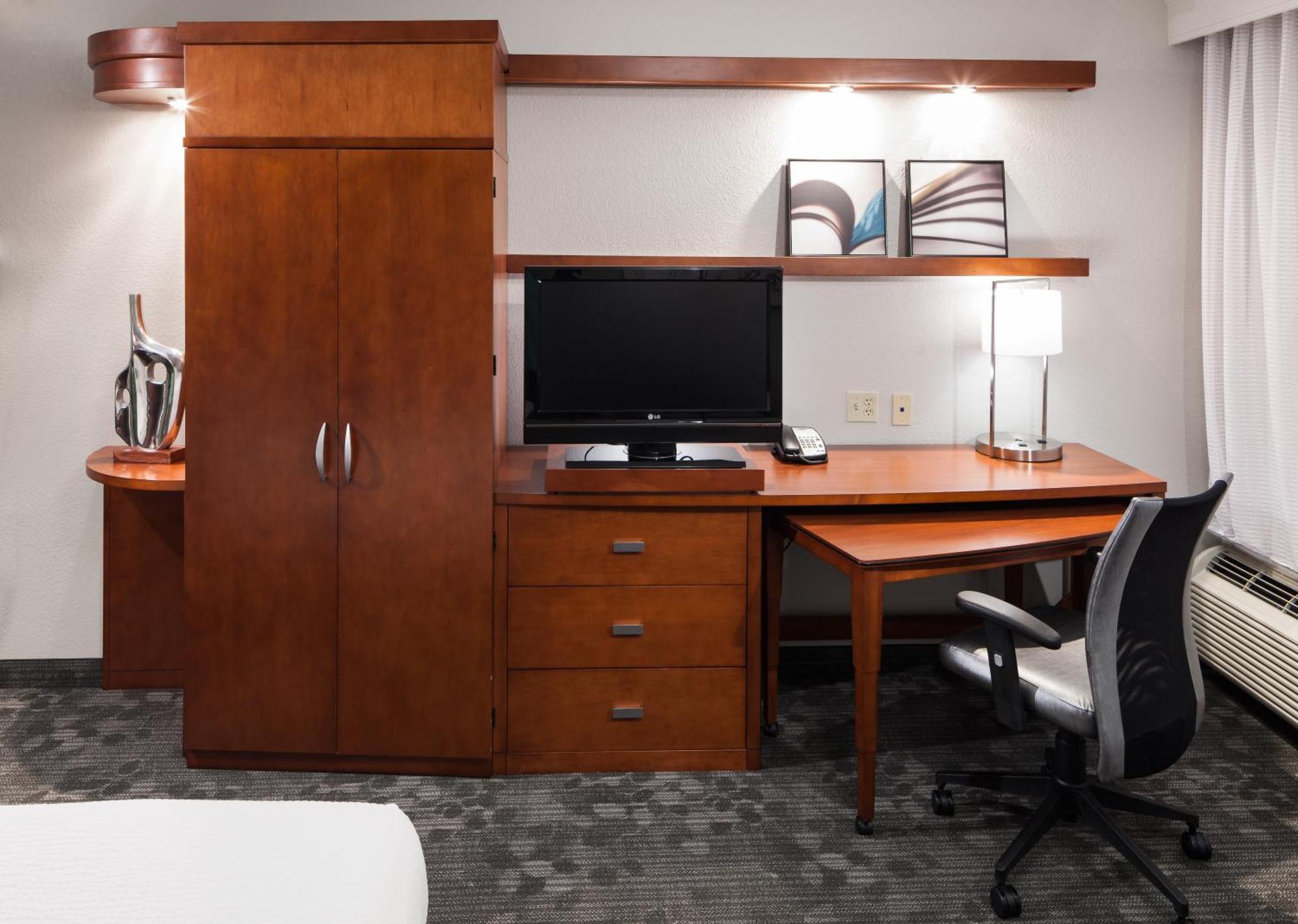 Courtyard By Marriott Miami At Dolphin Mall Sweetwater Extérieur photo