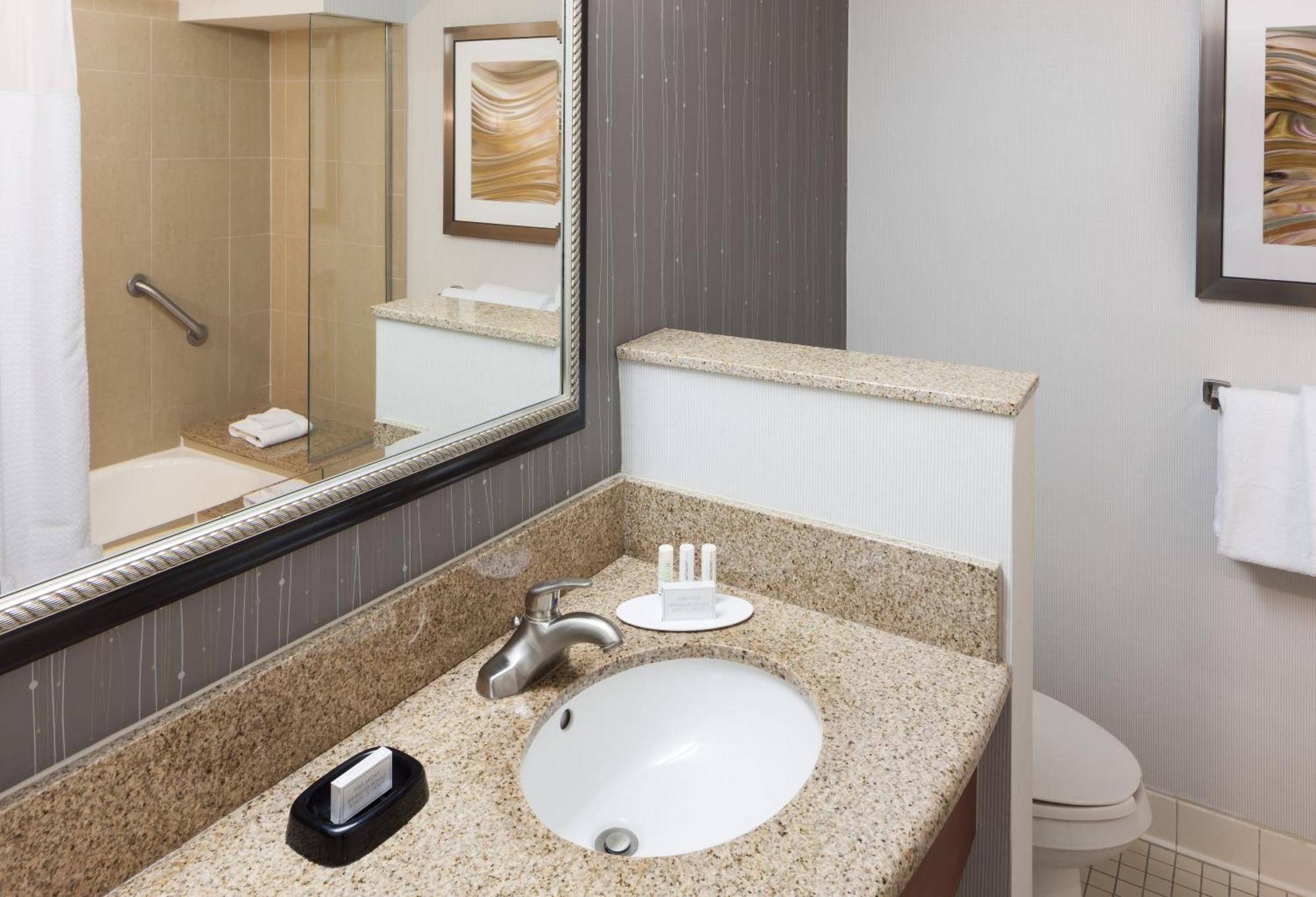 Courtyard By Marriott Miami At Dolphin Mall Sweetwater Extérieur photo