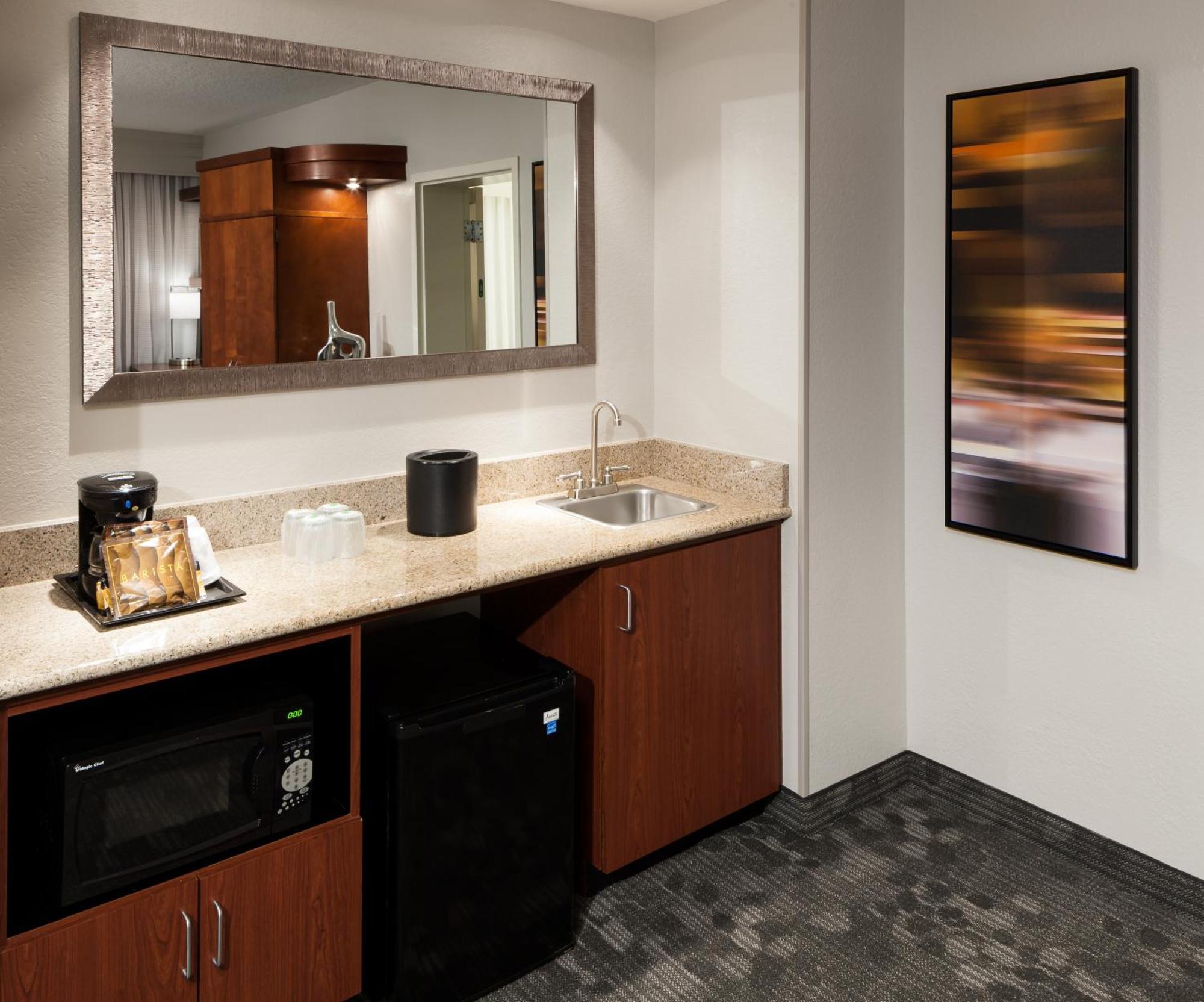 Courtyard By Marriott Miami At Dolphin Mall Sweetwater Extérieur photo