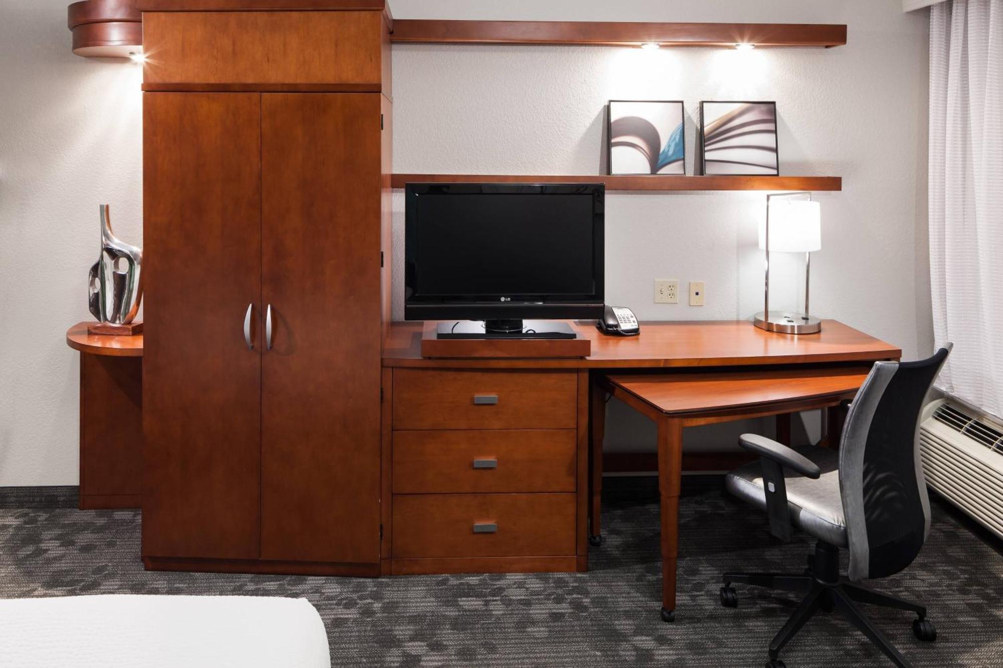 Courtyard By Marriott Miami At Dolphin Mall Sweetwater Extérieur photo