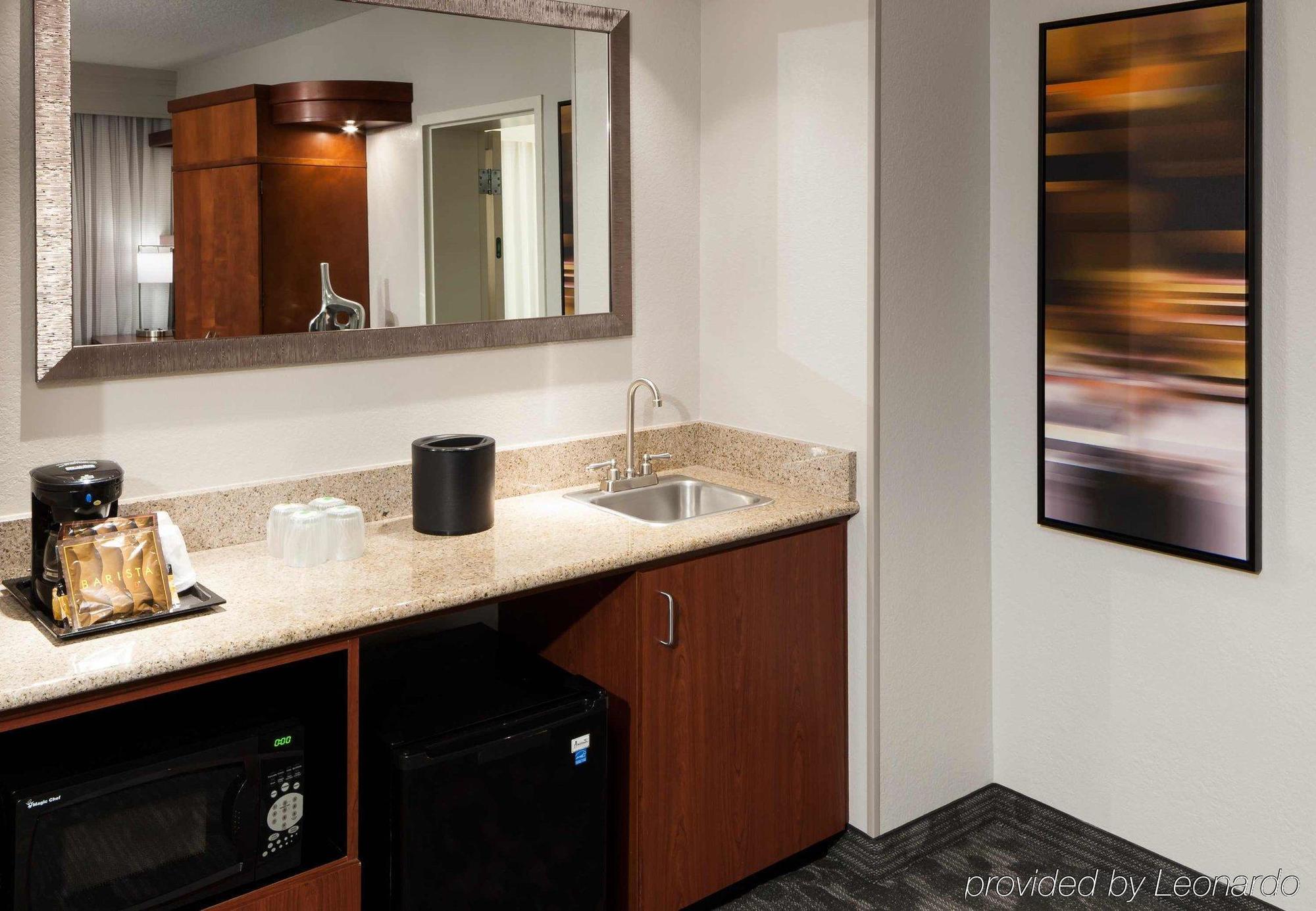 Courtyard By Marriott Miami At Dolphin Mall Sweetwater Extérieur photo