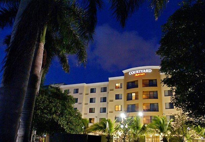 Courtyard By Marriott Miami At Dolphin Mall Sweetwater Extérieur photo